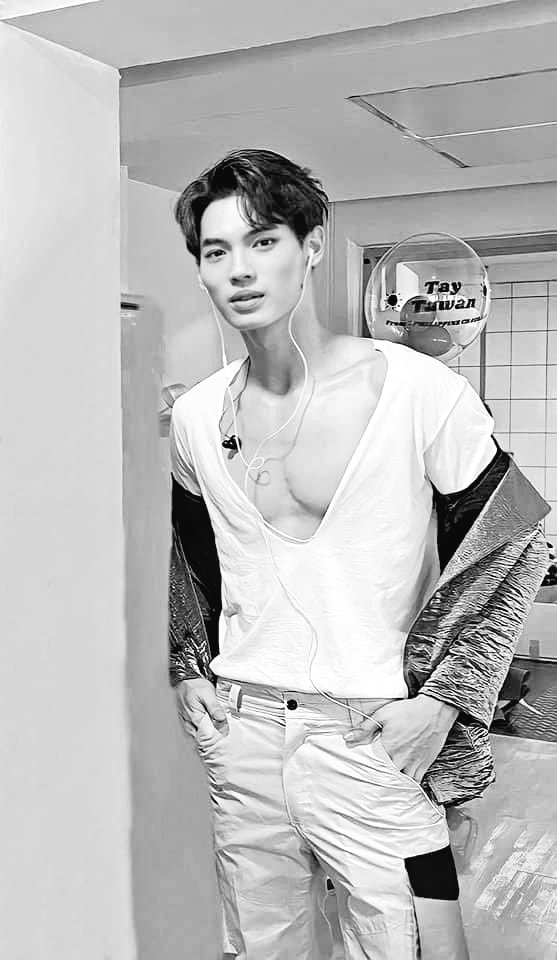 Vandra563658's tweet photo. Vandra using Win Metawin as main face claim , i'm a vers , i love to eat and clean your ass ,fuck me whenever you need , DM me sweetheart🔞 https://t.co/uo8jbIvPVj
