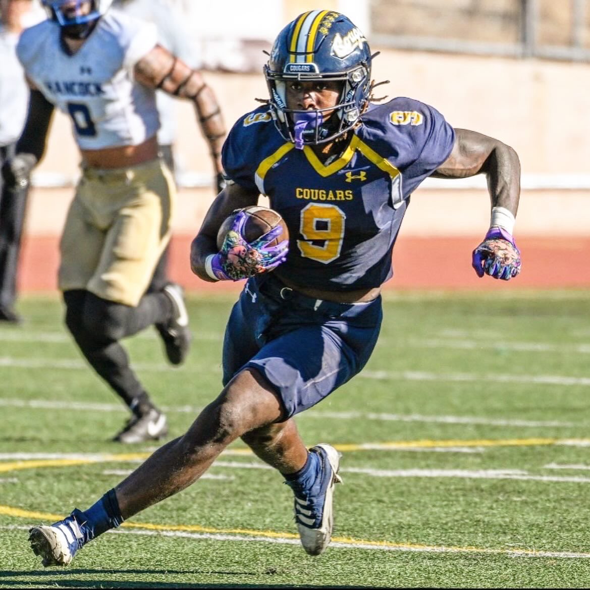 Game 7 vs Allan Hancock 

239 yds ‼️

3 td’s

9 carries 86 yds 

4 catches 153 yds

<a href="/JUCOFFrenzy/">JUCO Football Frenzy</a> <a href="/JuCoFootballACE/">JuCo Football Forer</a> <a href="/cocfb/">Cougars Football</a>
<a href="/DCorbet55/">Coach Corbet</a> <a href="/CoachICOC/">Coach Iacenda</a>
<a href="/CoachSethAdam3/">Seth Oseransky</a>

hudl.com/v/2MH67A