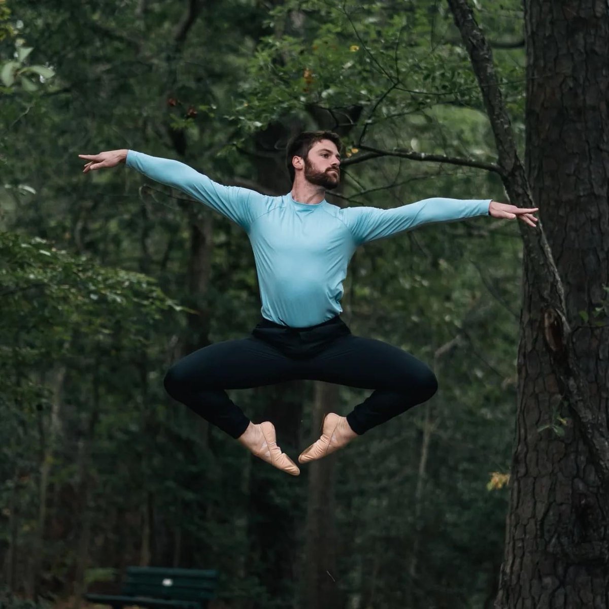 AlumniCHC's tweet photo. Congratulations to Jake Kantor '14 on joining the Norfolk Dance Collective. Jake earned his BA in musical theatre at James Madison University and since has performed at venues including The Kennedy Center, Flat Rock Playhouse, The Sandler Center and Signature Theatre. https://t.co/YPeJRJ4cyC