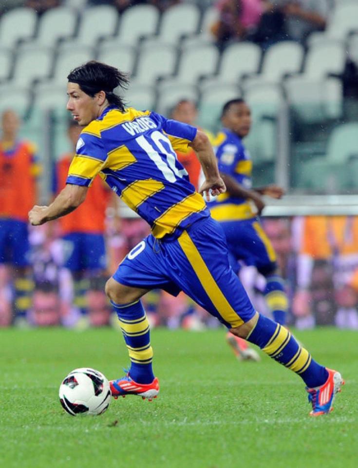 PajaritoValdes's tweet photo. Tócala suaaaee @ParmaCalcio_en 
@1913parmacalcio 🦅🦅 https://t.co/ZancC59GxH