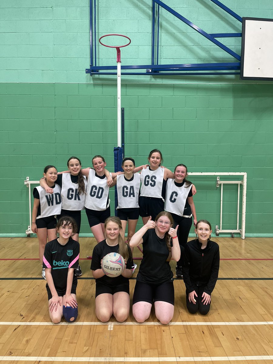 MissMullen22's tweet photo. Well done Knightswood netball girls for winning against St Thomas Aquinas 27-3. Great work from both sides!!🏐🤩 @KnightswoodSec @pe_knightswood https://t.co/KAI526Uu4H