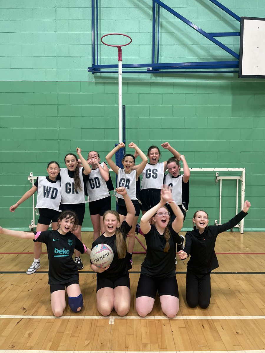MissMullen22's tweet photo. Well done Knightswood netball girls for winning against St Thomas Aquinas 27-3. Great work from both sides!!🏐🤩 @KnightswoodSec @pe_knightswood https://t.co/KAI526Uu4H
