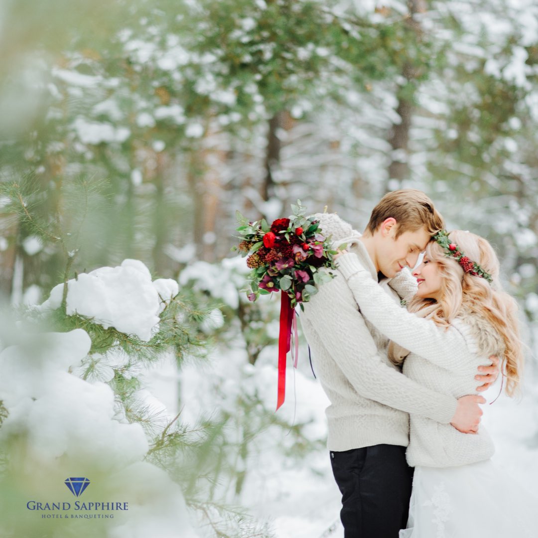 🌟 5 Reasons to Say 'I Do' in Winter 🌟 Winter weddings are pure magic! Cozy romance, dreamy photos, budget perks, flexible dates, and festive decor. Grand Sapphire Banqueting turns your dreams into reality! ❄️💍 #WinterWeddings #GrandSapphireBanqueting