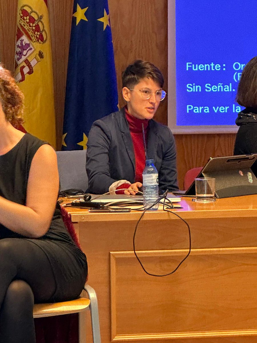 Nuestra representante, Cristina González, ha participado hoy en un acto de celebración del Día Europeo de las Personas Sordociegas en la universidad <a href="/pablodeolavide/">Pablo de Olavide</a>. Gracias a <a href="/ASOCIDEAnd/">ASOCIDE Andalucia</a> por la invitación.
#injuve 
#fasocide 
#accesibilidad