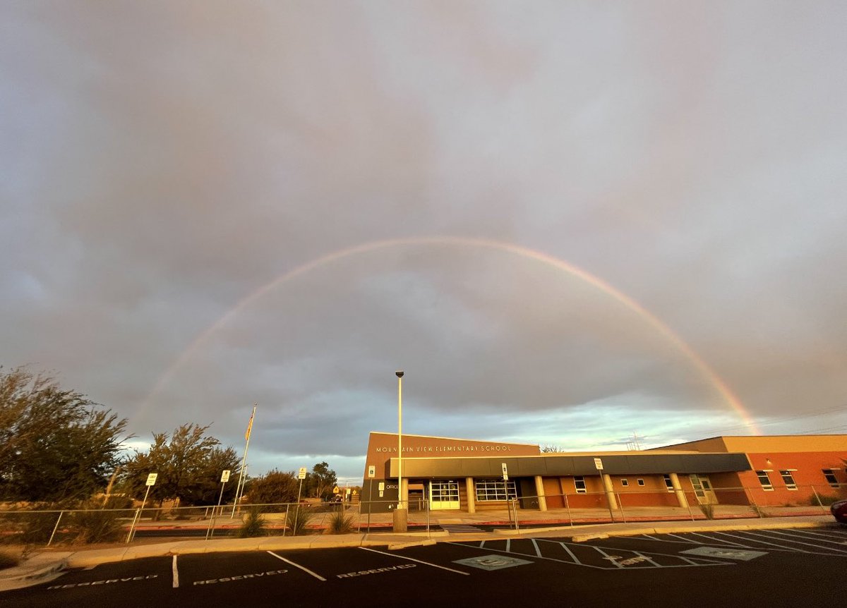 It’s a beautiful morning to be a Mountain Lion! #STF #schoolchoice
<a href="/ABQschools/">Albuquerque Public Schools</a> <a href="/APS_Elementary/">APS Elementary Schools</a>