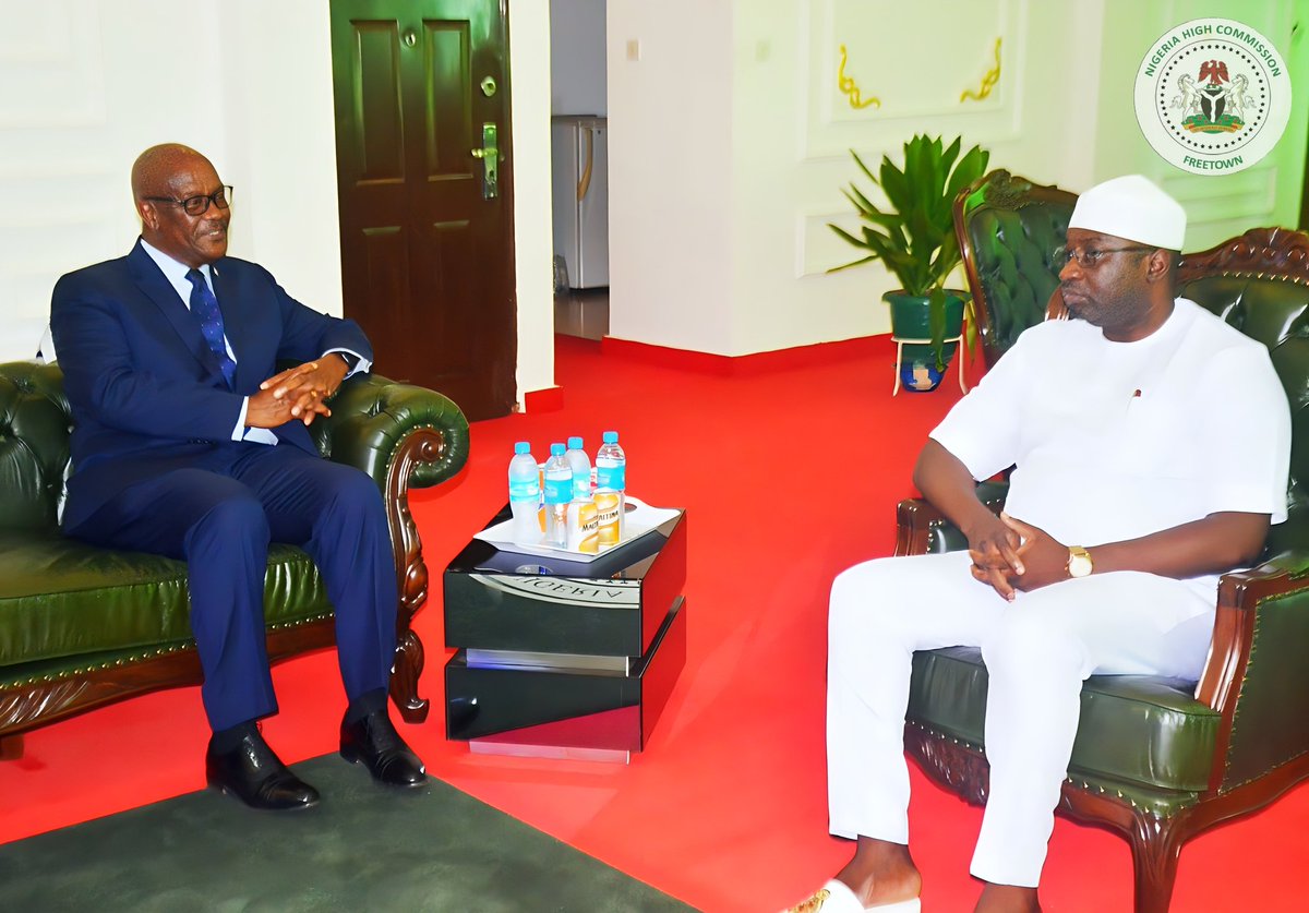 AriKeana's tweet photo. The High Commissioner @ngmission_sle H.E @OmakuHenry, Fcim, received in audience, a delegation from the Sierra Leone Ministry of Health led by the Honourable Minister, Dr. Austin H. Demby in his office at the Nigeria House . https://t.co/MQynFECzlF