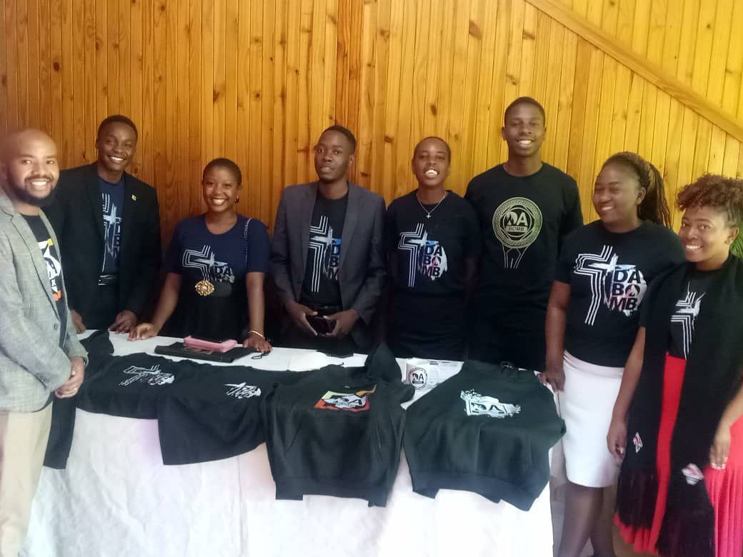 DabombMovement's tweet photo. Marching under the banner of Jesus Christ✝️ for over two decades🕘. Become a part of the young people with a Vision🔭 on Mission 🌍with a Decision🌴!

#Dabombmovement #Dabomb2023
#Limitless
#Spiritgeneration https://t.co/0Fvf5TCeyT