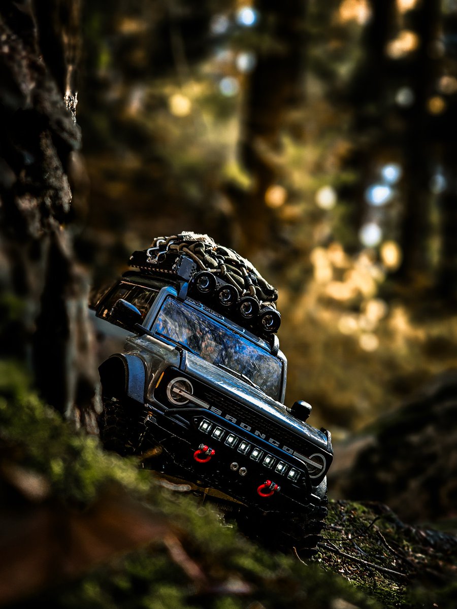 tylers_feed's tweet photo. Some more model photography, courtesy of the great & powerful, @SamsungMobile #GalaxyS23Ultra
@Snapdragon
@SamsungMobileUS
@SamMobiles
@Traxxas
#TRX4M #ROCHOBBY #RC #Traxxas
You can find more like this on my Instagram page, @tylers_rcs https://t.co/5AQtuzyvMB