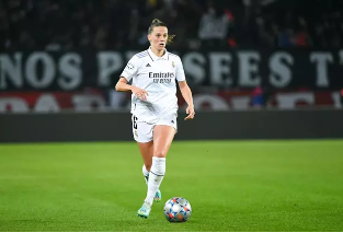 Erafutbolfem's tweet photo. 🚨 Las renovaciones PRIORITARIAS del REAL MADRID son:  

📌 Teresa Abelleira 
📌 Sandie Toletti
📌 Naomie Feller 
📌 Athenea del Castillo

❌ La renovación de Misa Rodríguez no es prioridad en el club blanco

(@madridismoaldia) https://t.co/RsIlDlOHIW