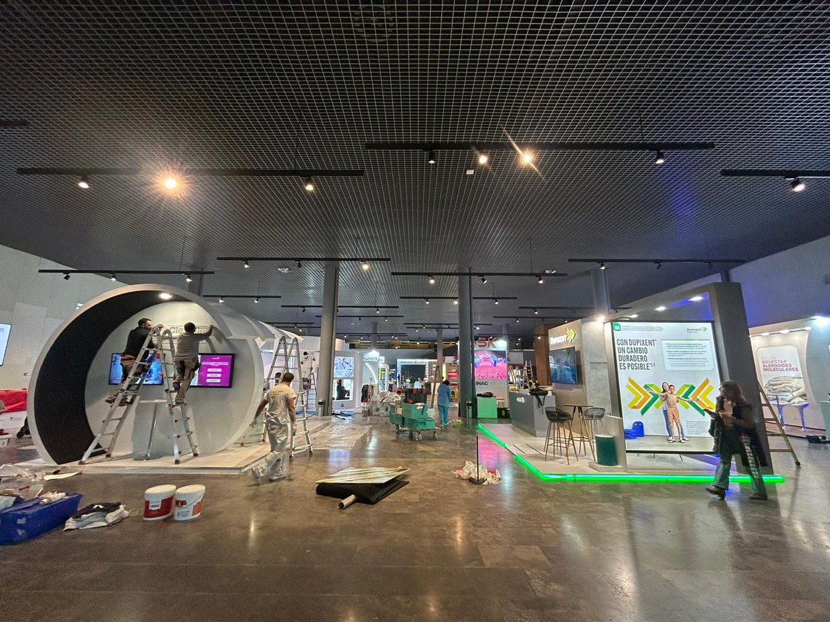 Ufff, ya instalando los stands!! Os veo a todos mañana. No se os ocurra faltar!!! <a href="/SEAIC_Alergia/">SEAIC</a> <a href="/CAJMIR_SEAIC/">CAJMIR</a> <a href="/alergogalicia/">Sociedad Gallega de Alergia</a> <a href="/DarioAntolin/">Dr. Dario Antolin #Alergia</a> <a href="/alergosur_es/">ALERGOSUR</a> <a href="/alergonorte/">Alergonorte</a>