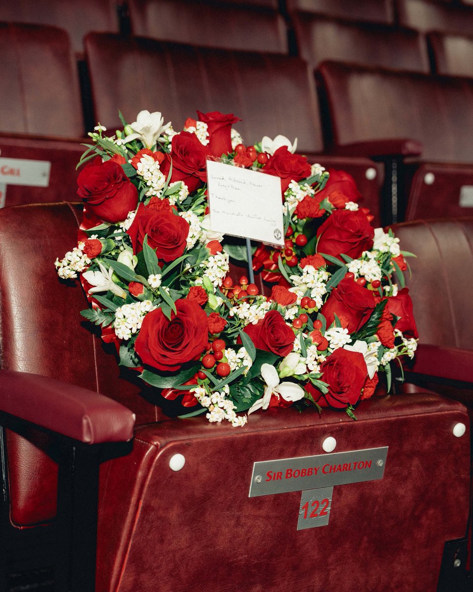 ManUtd_ID's tweet photo. 🌹 Semangatnya, selamanya hidup, enggan redup. https://t.co/Sud05vQtRk