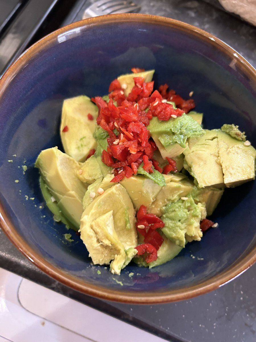 CaterpillarⓋ🌱 tweet media