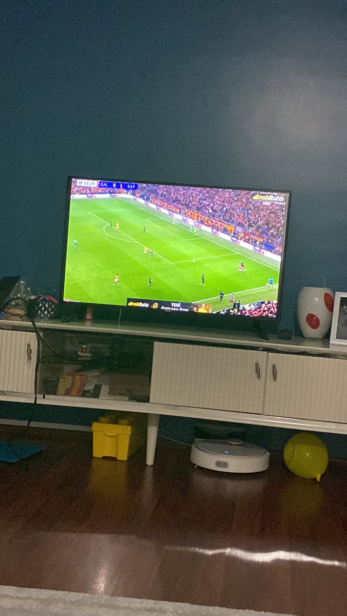 Sana daha para yediren ne olsun Acun.  Milyarder olayim kacaktan devam #exxen