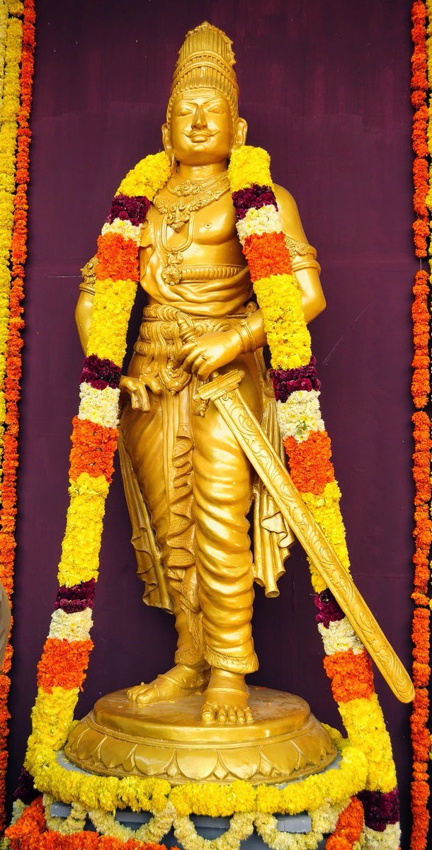 omprakash678's tweet photo. பல #கோவில் கட்டி எழுப்பி, மாபெரும் #இந்து சாம்ராஜ்யத்தை தெற்காசியா முழுவதும் நிறுவிய #மாமன்னன் #இராஜராஜசோழன் 1038வது #சதயவிழா #ராஜராஜசோழன்
#SathayaVizha was celebrated to mark the birth anniversary of #Hindu king #RajaRajaCholan who ruled #SouthAsia
#Thanjavur #TheCholas https://t.co/RRXASW0swx