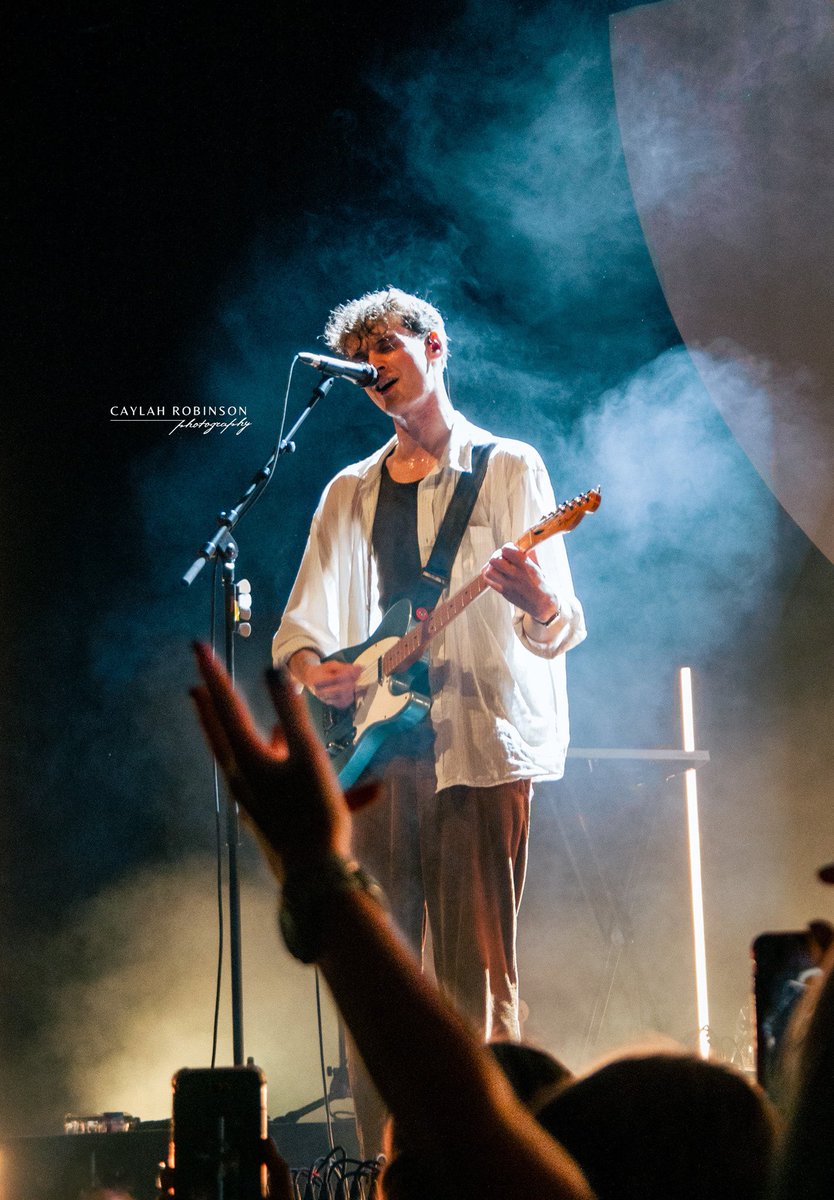 caylahkins's tweet photo. ╰┈➤ @lovejoy | brighton dome | 29.09.23

this show was absolutely incredible, and the first time I’ve ever brought my camera along to a gig! can’t wait to share more pics over the next couple of days! 📸

[credit is required if you use my photos in any capacity] https://t.co/4a7xVxmVls