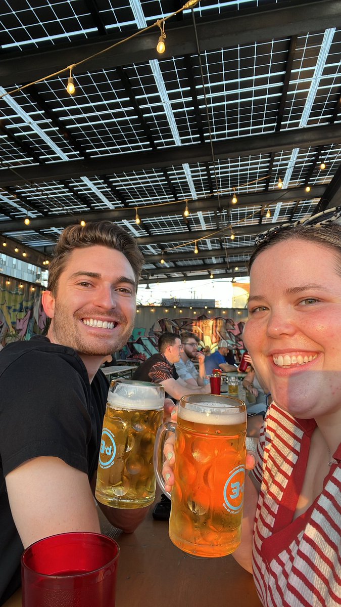 GAnneWright's tweet photo. Have a few weeks off from school and taking full advantage of it!! Visited my bestie in KC, went to ACL &amp; F1, and giving satchel lots of belly rubs 🫶 https://t.co/XmsSvmGns1