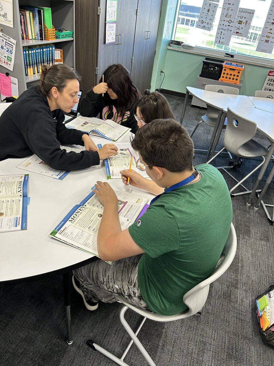 Charmion Mohning tweet media