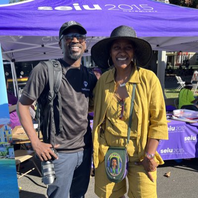 burkskk01's tweet photo. #NewProfilePic w/ The Honorable Holly Mitchell! Board Supervisor for the County of Los Angeles from the 2nd District. https://t.co/tBY5uHzNkP