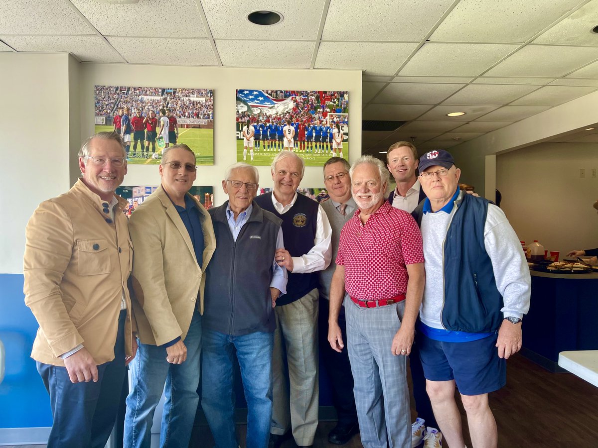 archtrimbleiv's tweet photo. Yesterday at #Pachyderm newly retired local news legends Bill Mitchell and Ashley Henderson told war stories.

We also got to hang out in the @finley_stadium Press Box that looks over the @gomocsfb field.

@wdefnews12 @rssinsurancellc @utchattanooga 
#tennessee #chattanooga https://t.co/Rwa20APnHv