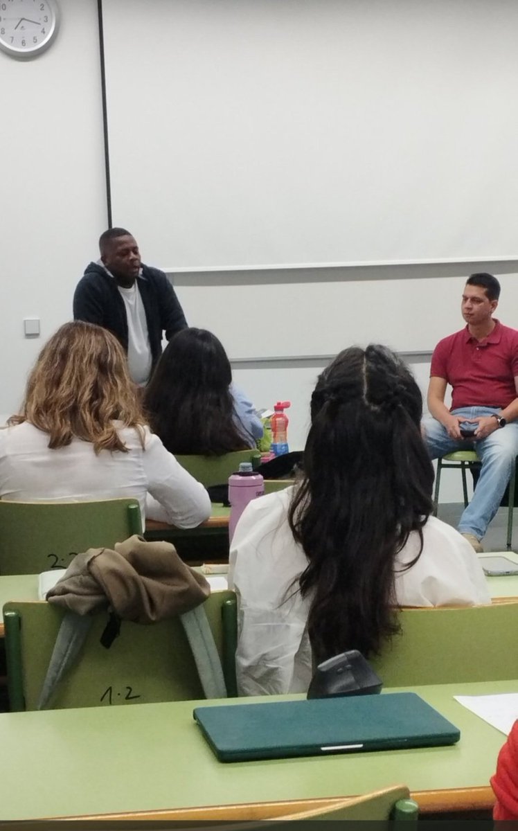 SinaltrainalInt's tweet image. x.com/VDefensa/statu…
Compartiendl con Las y los estudiantes del máster de cooperación @ccd_upv  ,  reflexionando sobre los impactos de las multinacionales y la explotación de recursos naturales en el Sur Global.
Gracias por @Solsoc @CGT_Commerce #DefenderAQuienDefiende