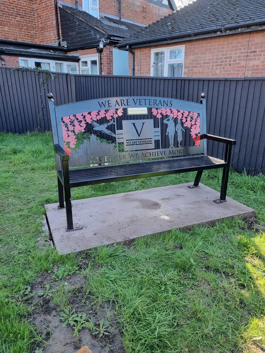 We are proud to reveal our new memorial garden and bench. Thanks to everyone who helped out with the project. Located at the Red Lion, Battlefield Rd, the garden will be enjoyed by many people for years to come.