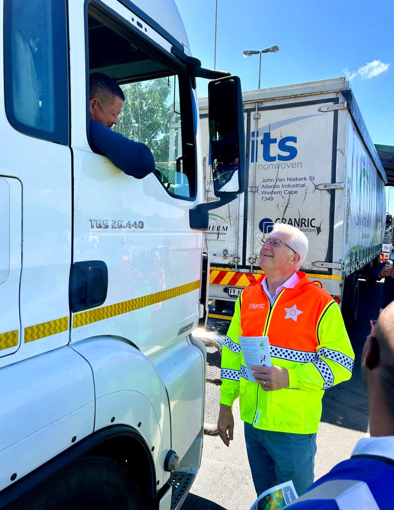 Premier Alan Winde tweet media