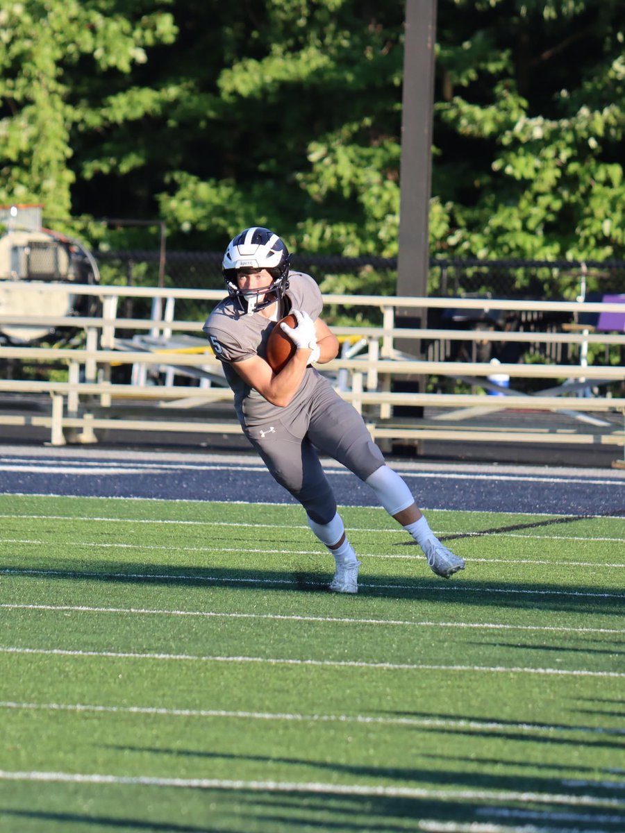Here are my senior year highlights hudl.com/v/2M0NdG