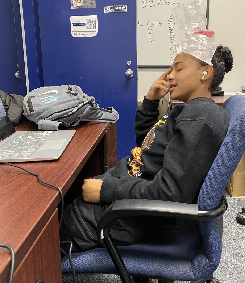 JJCWBasketball's tweet photo. Midterms can be tough!! ๐ #StudentAthleteProblems https://t.co/O9dIvCUnY5