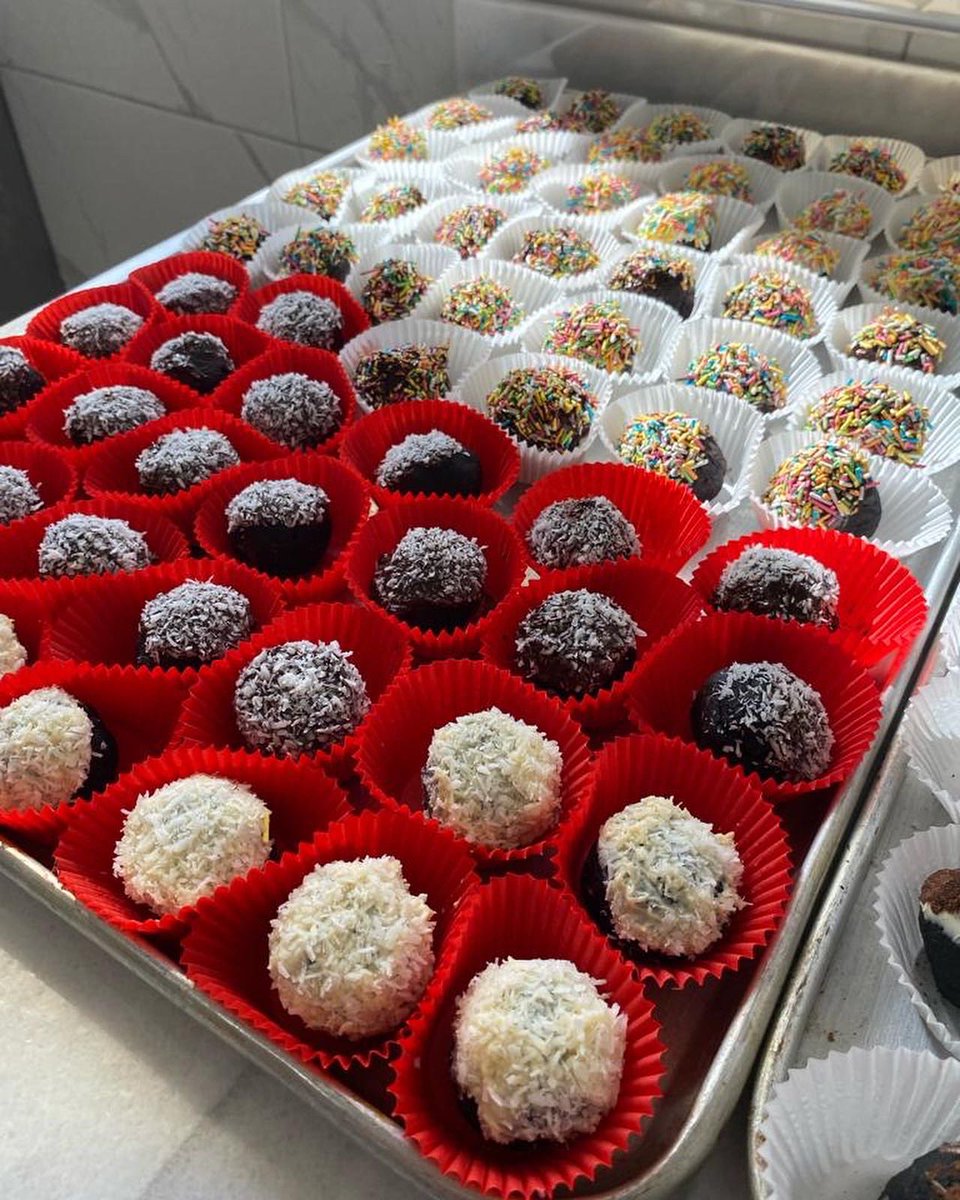 NevvarMtal's tweet photo. Cumhuriyetimizin 100. Yıl Etkinlikleri kapsamında gerçekleştirilen etkinliklerde öğrencilerimiz ile birlikte “Bonifood Etkinliği” https://t.co/lE7mPzvUOp