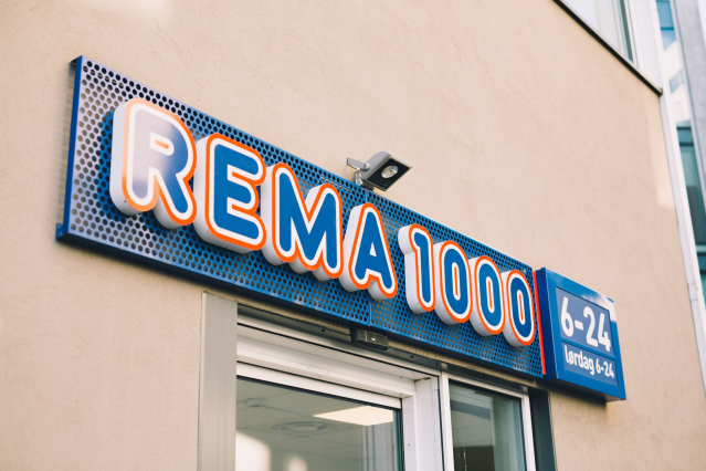 felipecarrela's tweet photo. Longtime @SymphonyAI Retail CPG customer @REMA 1000 i Norge scales up with cloud-based @SymphonyAI supply chain, store operations and category planning solutions for increased operational agility maturity. Read more about at https://t.co/xc1tCRyG3H https://t.co/S1x0g6V4MF https://t.co/YzNXXkZj6t