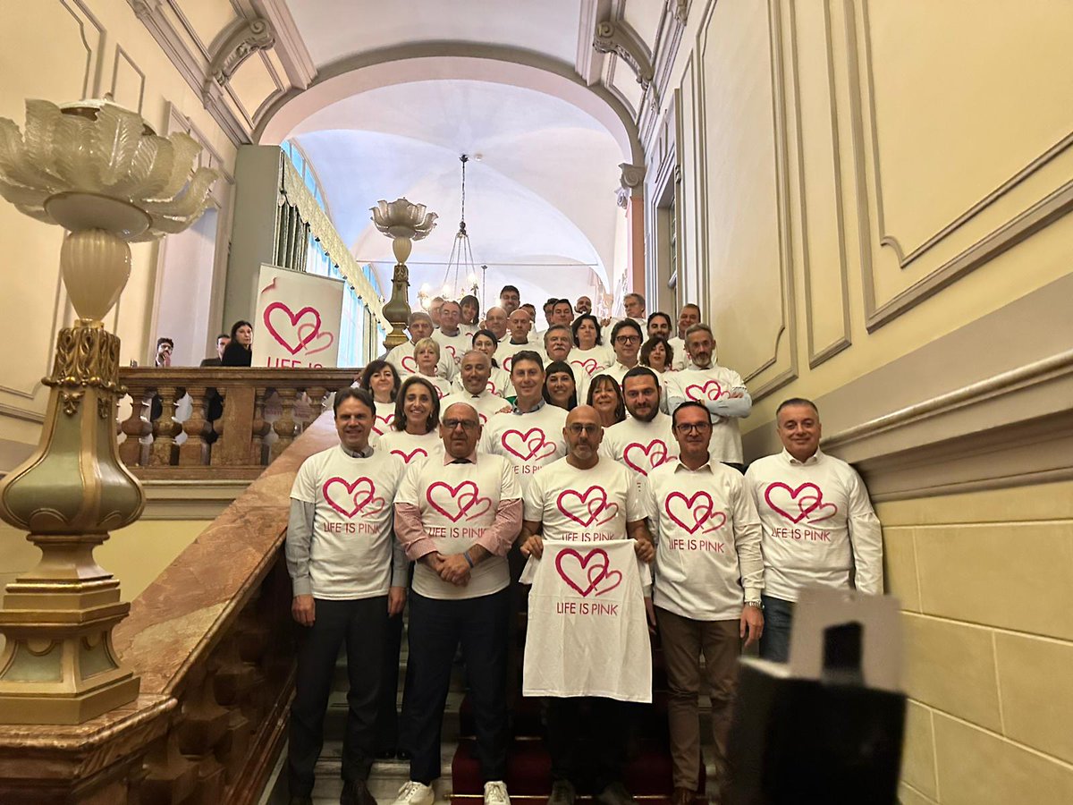 ElenaChiorino's tweet photo. #LIFEISPINK
Con Regione Piemonte sosteniamo la campagna di sensibilizzazione e raccolta fondi per la lotta contro i tumori femminili della Fondazione Piemontese per la Ricerca sul Cancro - Candiolo dedicata al finanziamento ed alla promozione degli screening gratuiti. https://t.co/Bd2AYVh1aj
