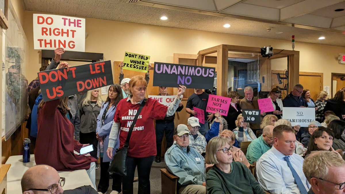 The Riverhead Town Board is holding a special meeting at the new town hall at 4 West Second Street this afternoon, Oct. 24, at 4 p.m. to declare the town's contract with CAT null and void: townofriverheadny.gov/files/document…