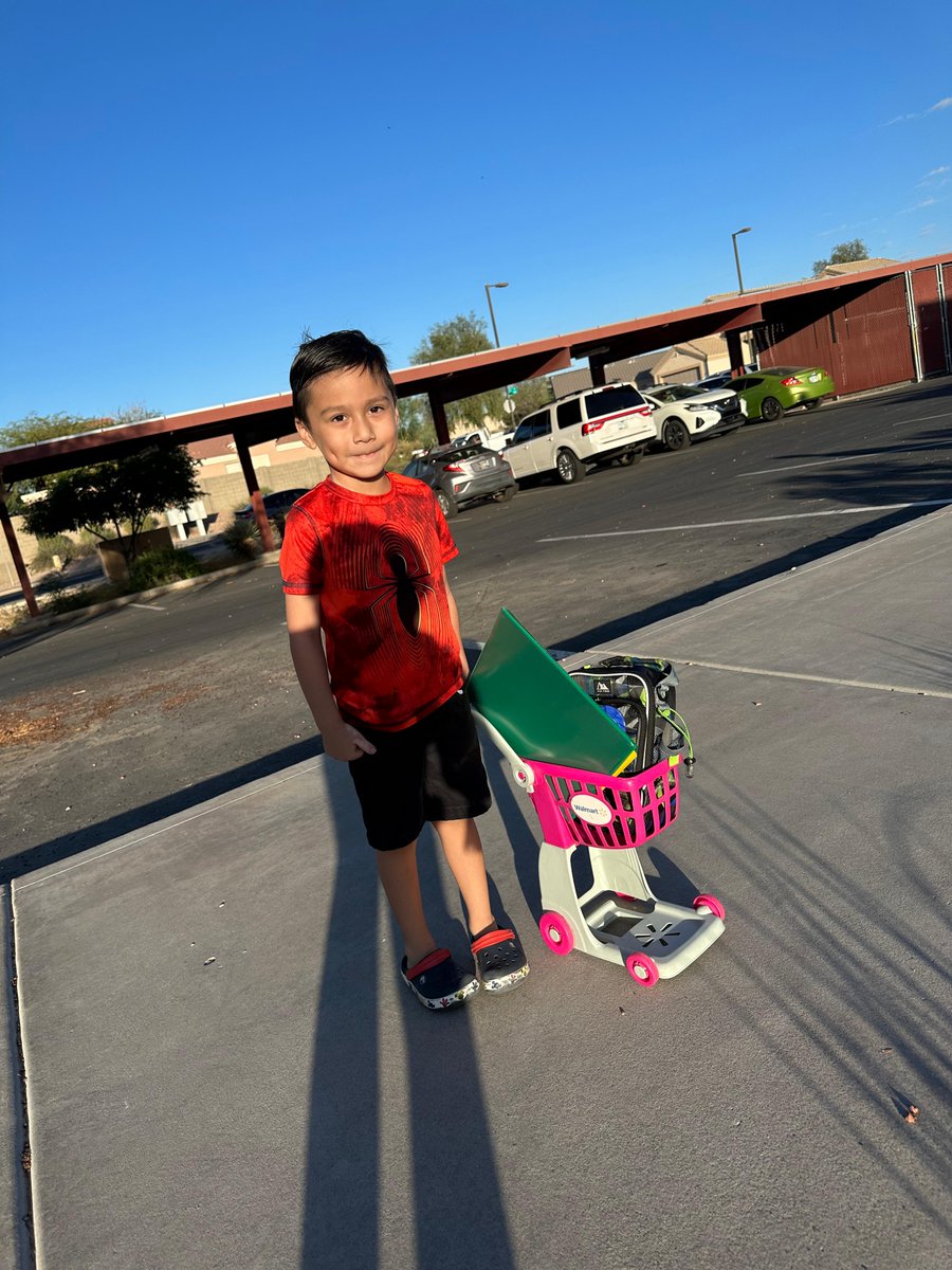 SundanceMustang's tweet photo. Anything but a backpack 🎒

This week, we are celebrating Red Ribbon Week and today, our students had to show up with anything but a 🎒 https://t.co/natRrfuPT9