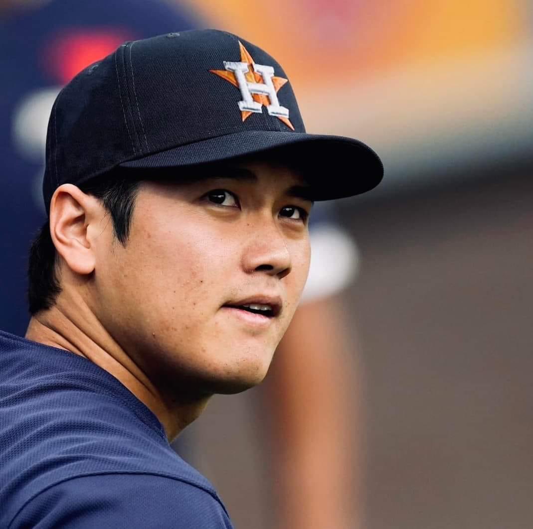 After all the disappointment I experienced yesterday with my Astros squad……the only thing that would make me feel better is…..this…..