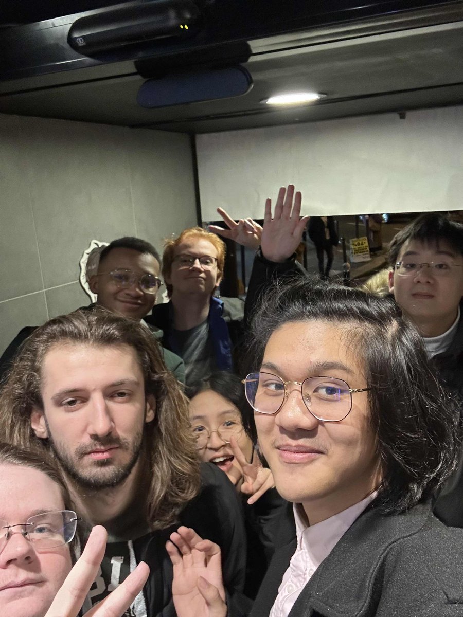 ValkyrEcho's tweet photo. Let's gooo
#HeureDuRepas #HonkaiStarRail https://t.co/mABxMLsSaZ