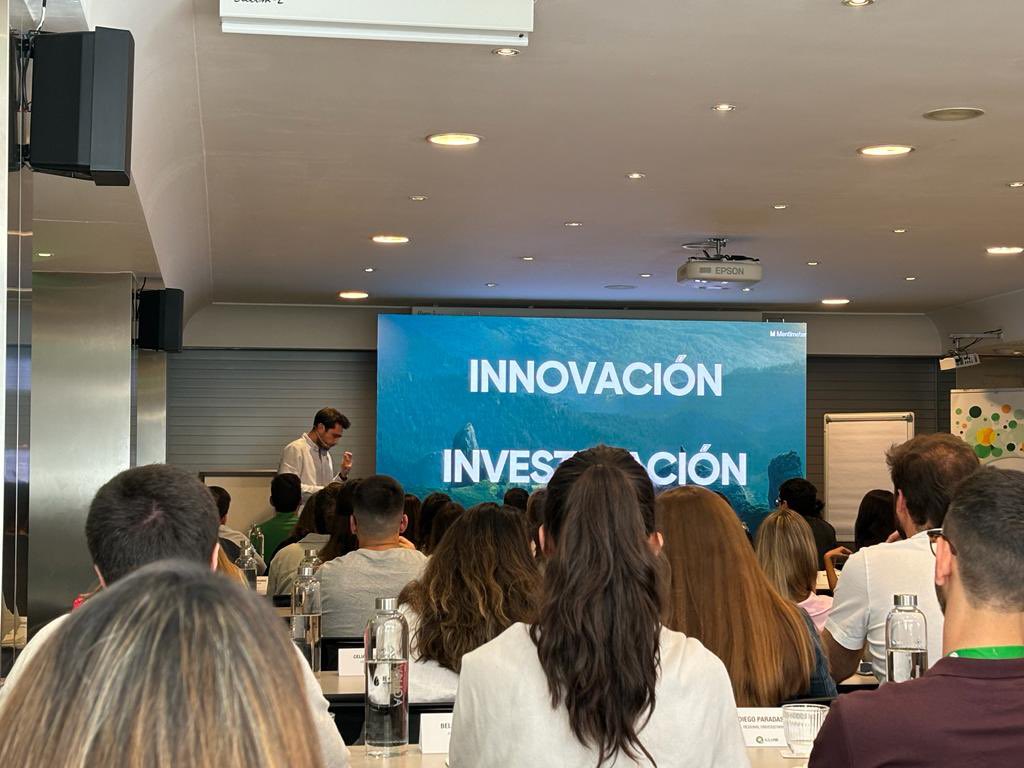 Un placer volver a estar en un foro tan necesario como el #AulaFIR . Y repito, “asómate co, a este precipicio, verás niños prodigio.”