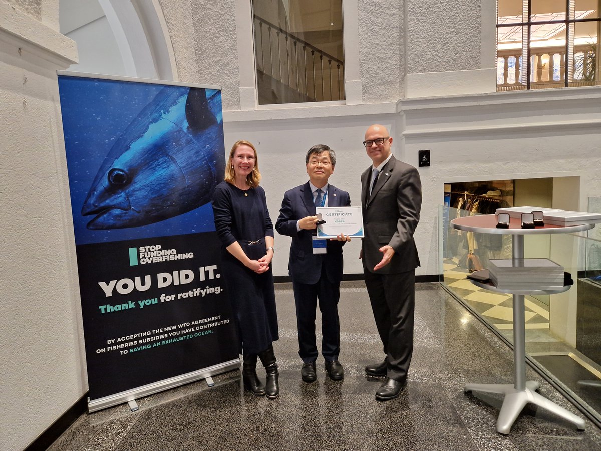 PewEurope's tweet photo. @EndritYzeiraj @AlMissionGVA @dfat @AusWTO @BWGenevaMission @almolokomme @CarlosFidelDOEI @MisionCubaONUG Thank you Côte d'Ivoire, Korea, and Saint Lucia for ratifying the @WTO deal to #StopFundingOverfishing—and for your dedication to preserving our ocean! https://t.co/9LMYUWvimr