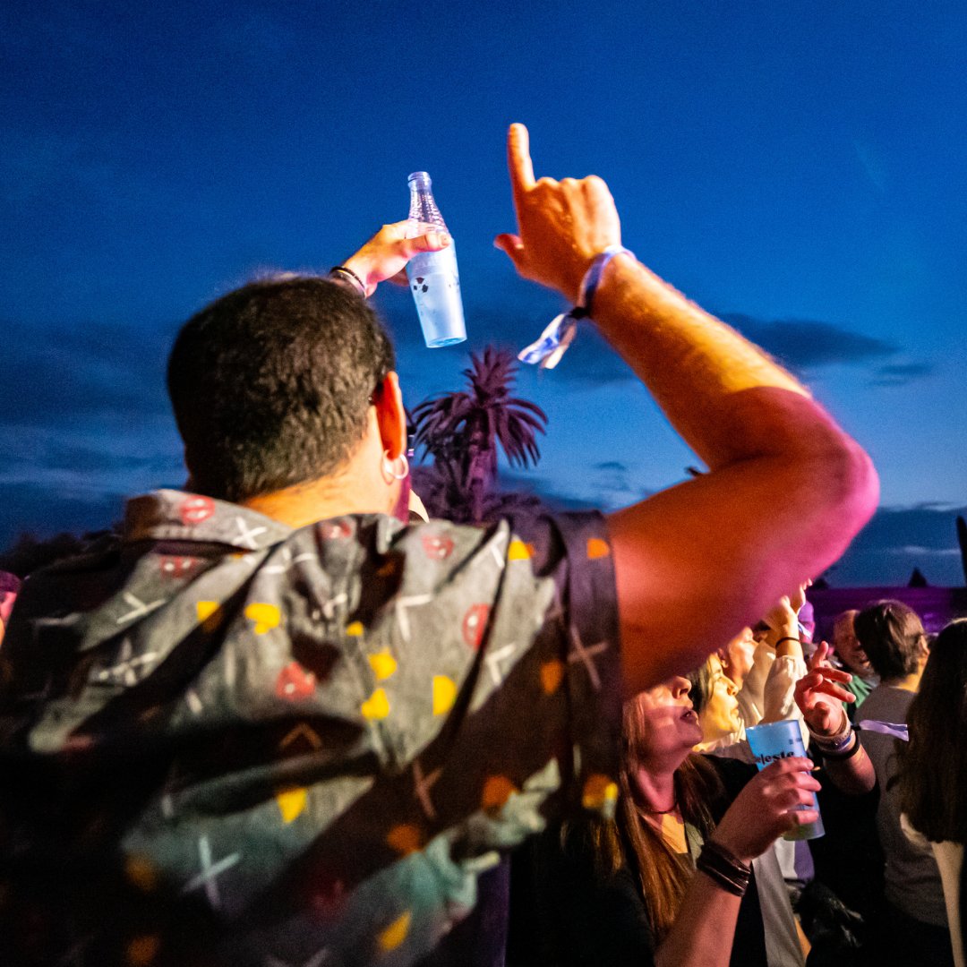 DelesteFestival's tweet photo. Ahora que ya tenemos fechas, 😅 ¡falta lo más importante!...¿quienes serán los artistas que nos harán levantar los brazos en Mayo de 2024? 🤟

👉 Se aceptan sugerencias...

#deleste #deleste24 #deleste12anys #delestefestival #festival #festivalmusica https://t.co/r9l0FCKE1c