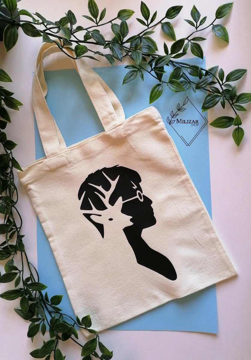 miriam6298's tweet photo. ¡Gente de Tenerife!
Hace poco he abierto mi tiendita online de objetos personalizados, la entrega la hago principalmente en mano, pero si lo deseas, puedo hacer un envío.📦
Me harías muy feliz si me sigues y compartes este tweet. 💕
Ig: @milizarshop https://t.co/ojlXG8VvnU