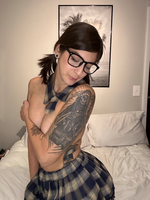 Think I need taught a lesson  #girlwithglasses #altgirl #tatted #milf #nsfw https://t.co/hgSoVWI2rf<a href="/tag/girlwithglasses"class="tags">#girlwithglasses</a><a href="/tag/milf"class="tags"><span>#milf</span></a><a href="/tag/altgirl"class="tags"><span>#altgirl</span></a><a href="/tag/nsfw"class="tags"><span>#nsfw</span></a><a href="/tag/tatted"class="tags"><span>#tatted</span></a>