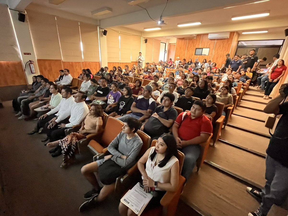 ITPCampeche's tweet photo. #AlMonento la #COTAIPEC, el @Inaip presentan el ABC de la Rendición de Cuentas a los alumnos, personal administrativo y docente del Instituto Tecnológico Superior de Calkiní https://t.co/9MD3rGzJDh