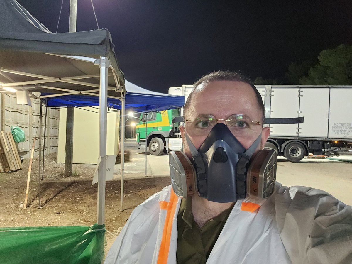 yr59661844's tweet photo. לילה ארוך.  העבודה לא נגמרת. מקווים שנוכל לעדכן עוד משפחות שבורות לב. 🥲 https://t.co/EKizO8JKG0