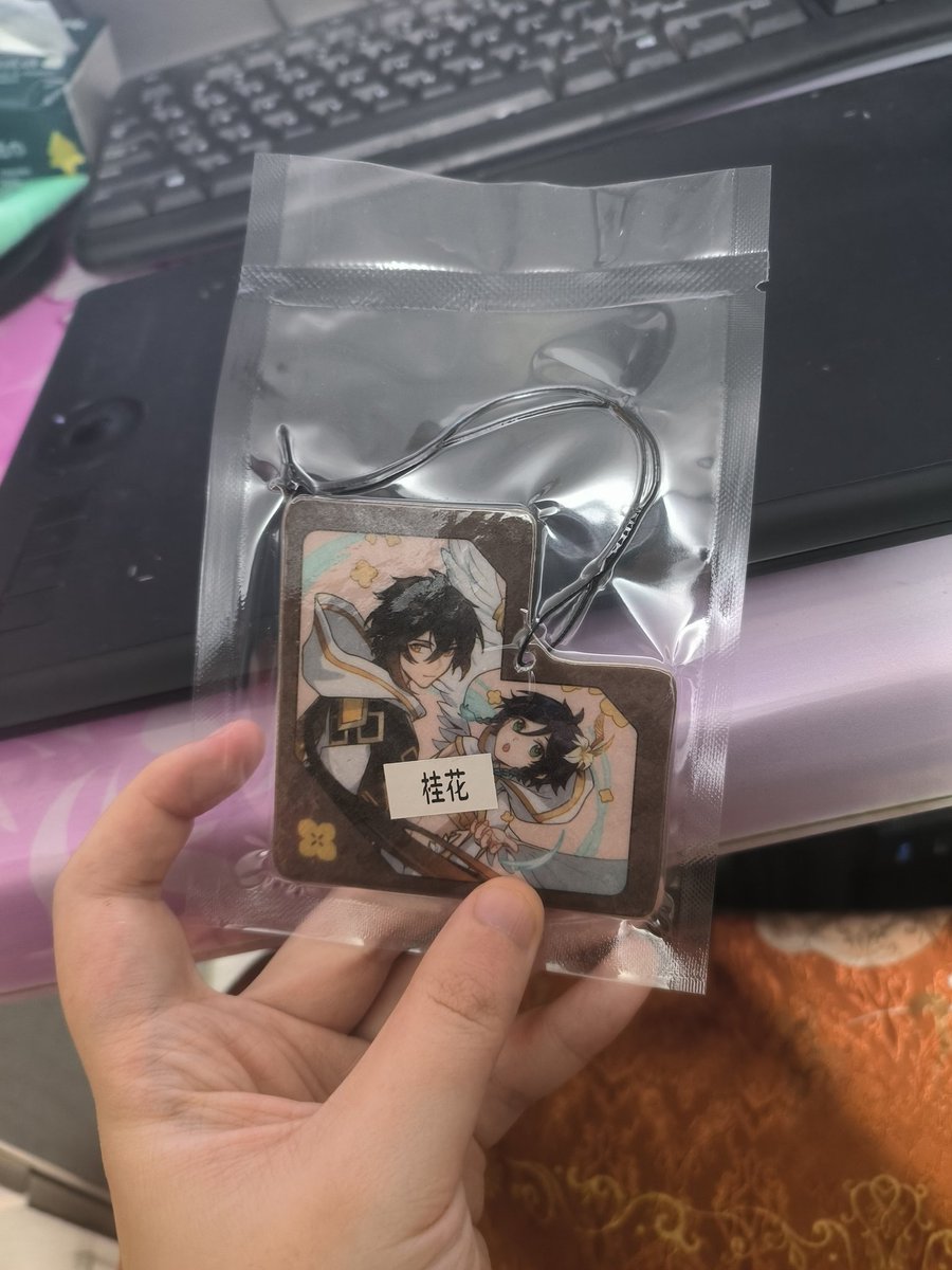 #Zhongven
做了个香片
是新画的图，桂花的香味~