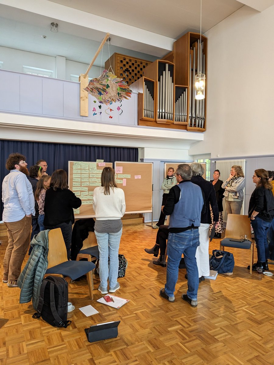 lernraum_ent's tweet photo. Herbst-Arbeitstreffen der Berater*innen Pädagogische Architektur #BePA @qualisnrw.

Am 24. &amp; 25. Oktober arbeiten wir zum Thema "Innehalten: Klarheit, Ergebnisse, Evolution - unsere Reise geht weiter". #spannungsbasiertesArbeiten #Rollenklarheit

Schiff ahoi! https://t.co/3vOJqI0nYs
