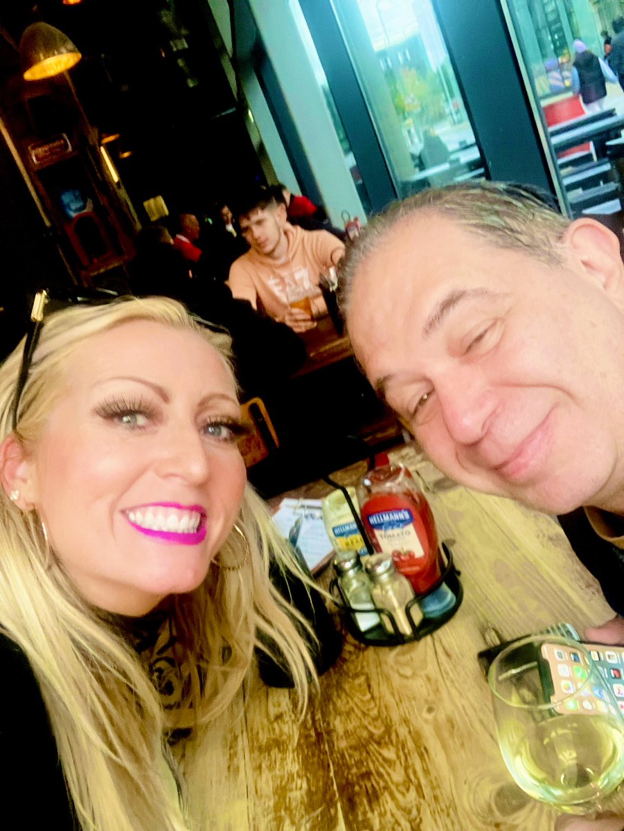 Kelly Scott tweet media