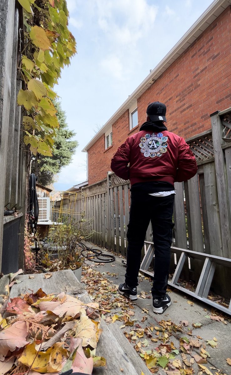 23

Siri, play Jumpman.