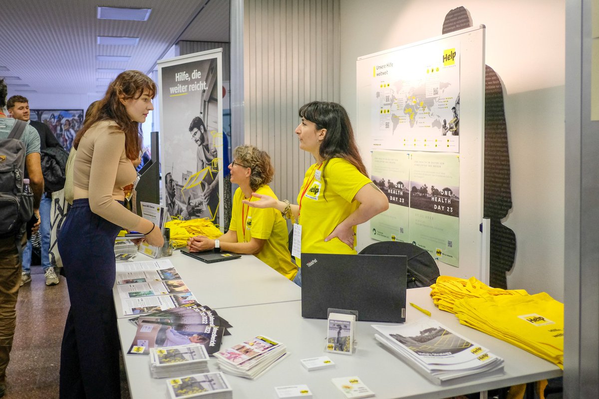 Help Chain tweet media