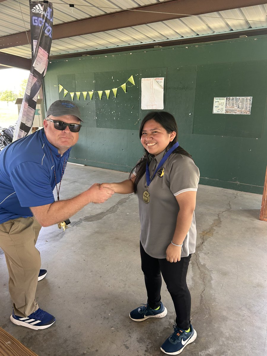 SWgolfers's tweet photo. Congrats to the Spring Woods Girls golf squad. 1st place finish. @SpringWoodsHigh @SBISD @sbisdathletics https://t.co/4wFiNDLX6C