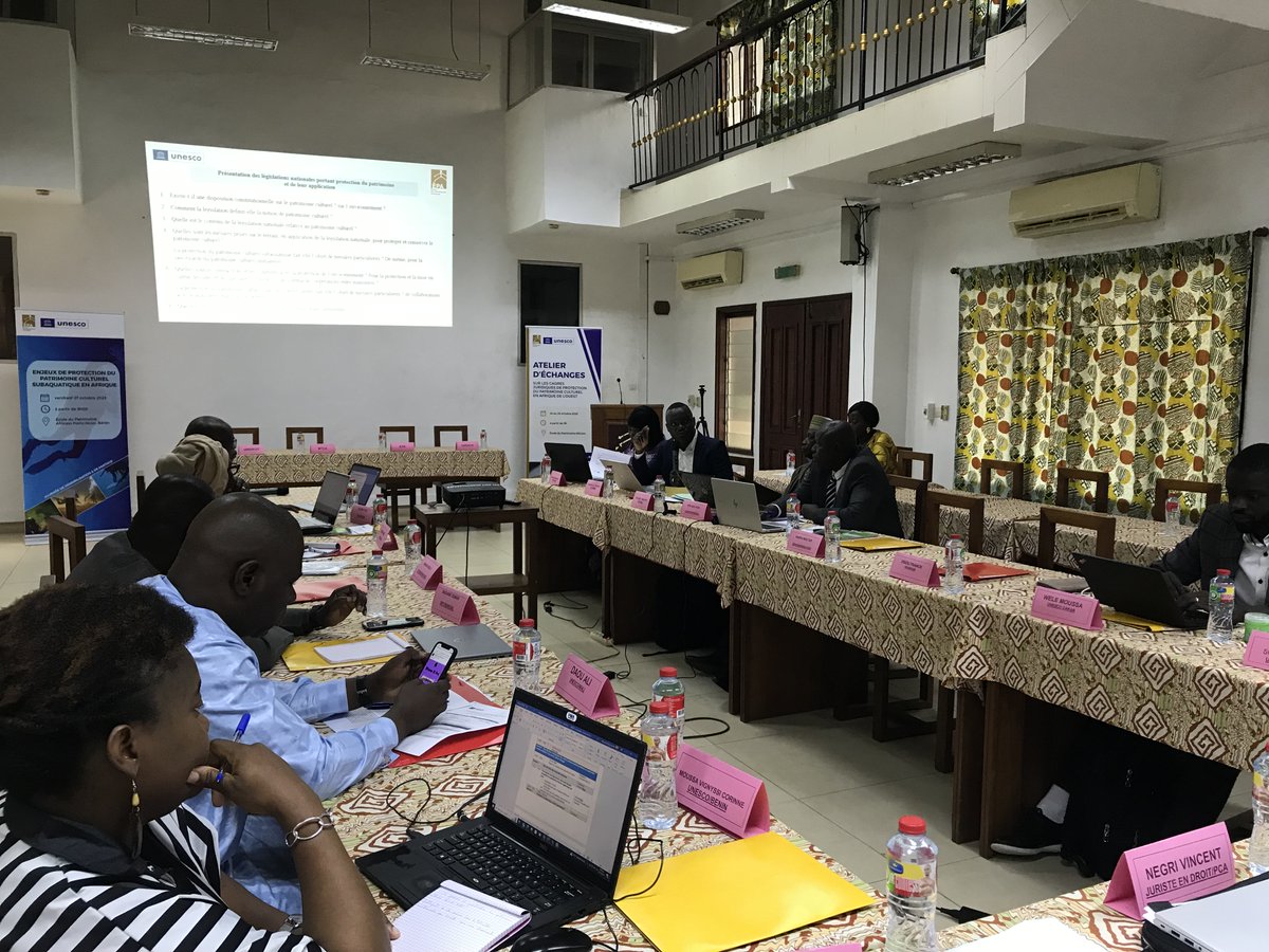 UNESCO_Dakar's tweet photo. 🎬L'atelier sur les cadres juridiques de protection du #patrimoine culturel démarre à Porto-Novo au #Benin: une initiative portée par l' @UNESCO en collaboration avec l' @EpaOfficiel  &amp; la participation d'experts du Bénin, Burkina Faso, Mali &amp; Sénégal &amp; @UNIDROITorg
En images +👇 https://t.co/2GXbVbiGap