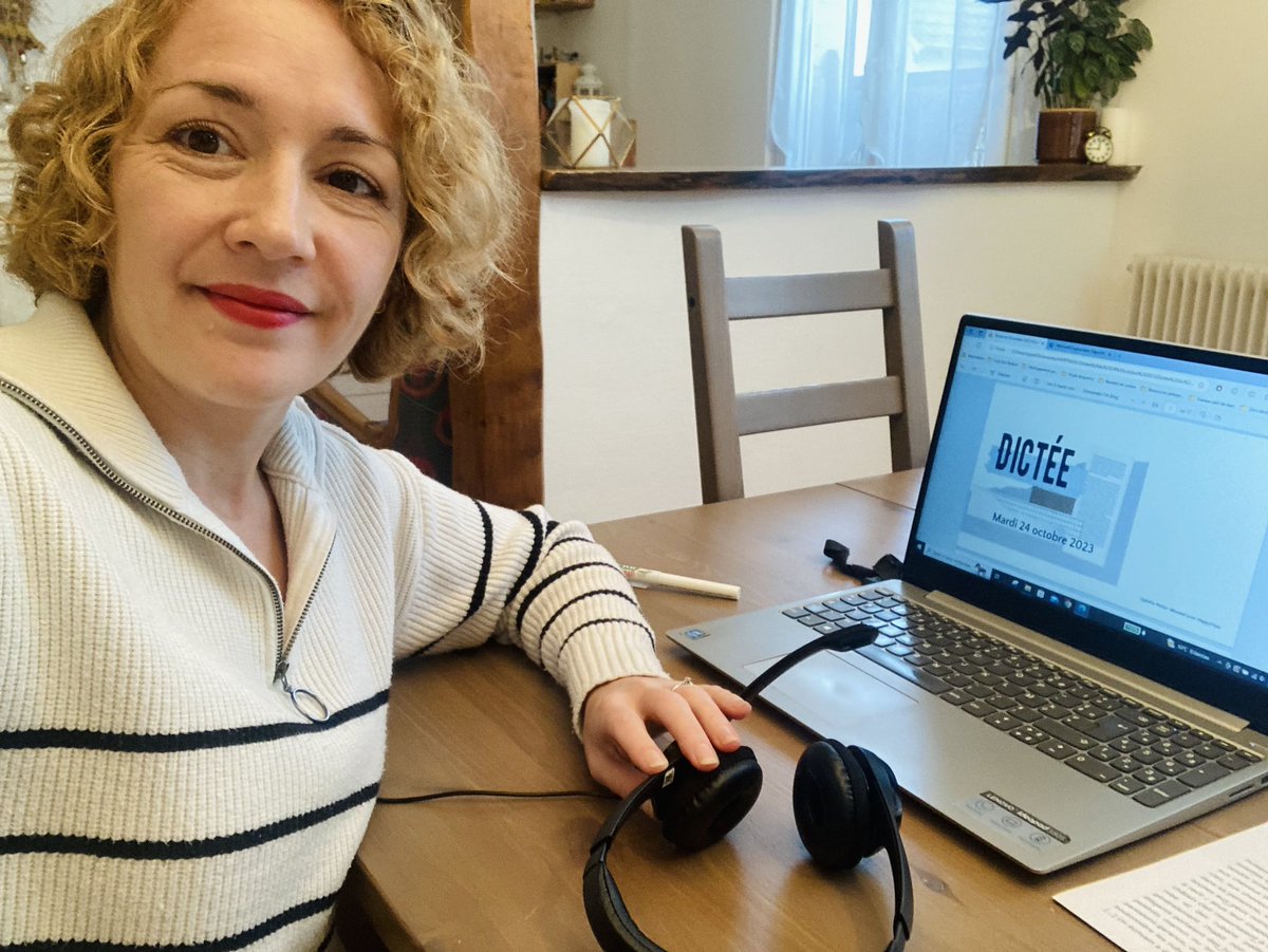 OMoussel's tweet photo. C’est la troisième dictée depuis début septembre sur @HappyVisio !
Aujourd’hui, un texte truffé d’adjectifs de couleur 🤓🌈
Une dictée qui ravivait les souvenirs de règles d’accords enfouies dans les mémoires !

#dictee #languefrançaise #orthographe #grammaire @BescherelleFR https://t.co/yiGPBDFslG